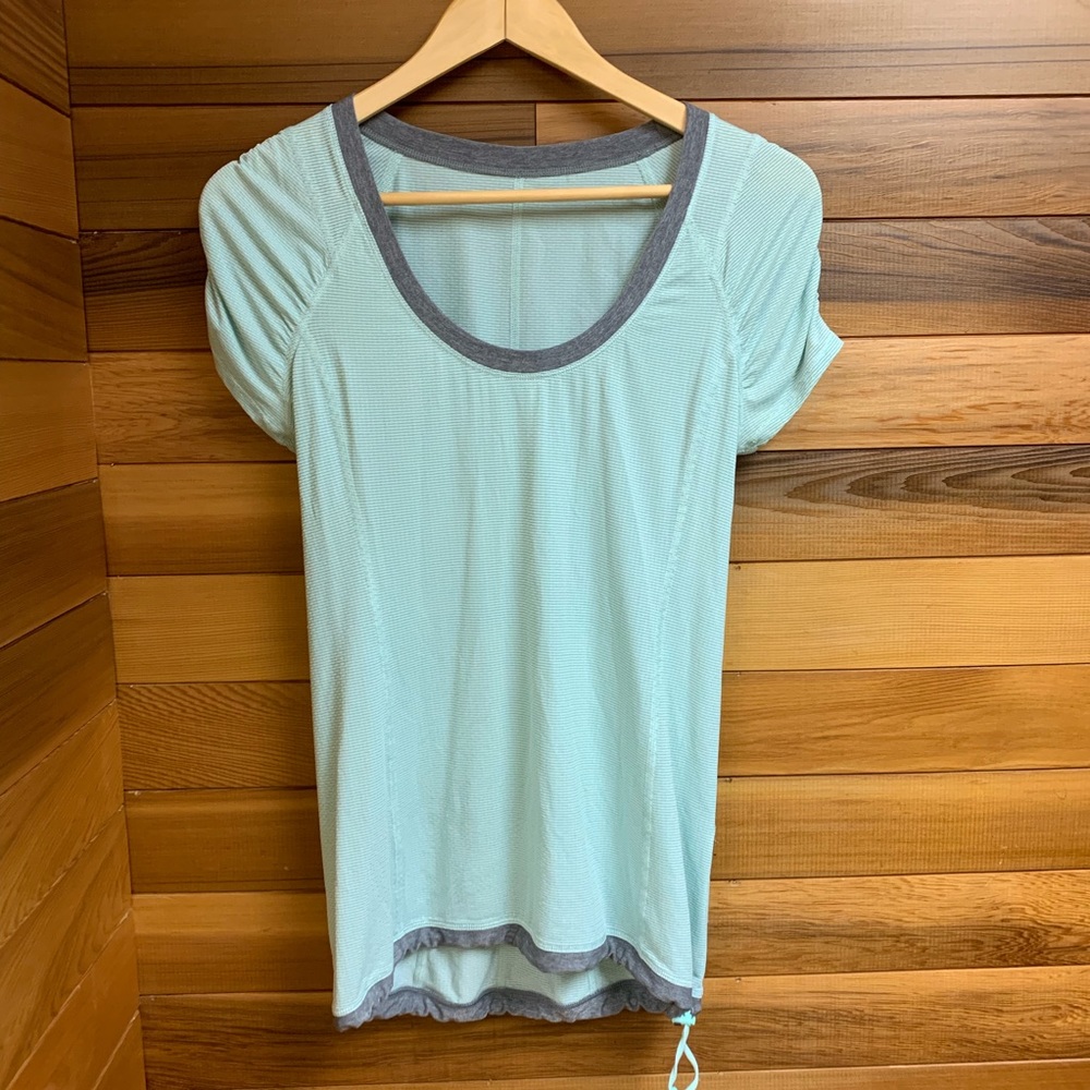 Lululemon Green and Gray Short Sleeve Workout Top